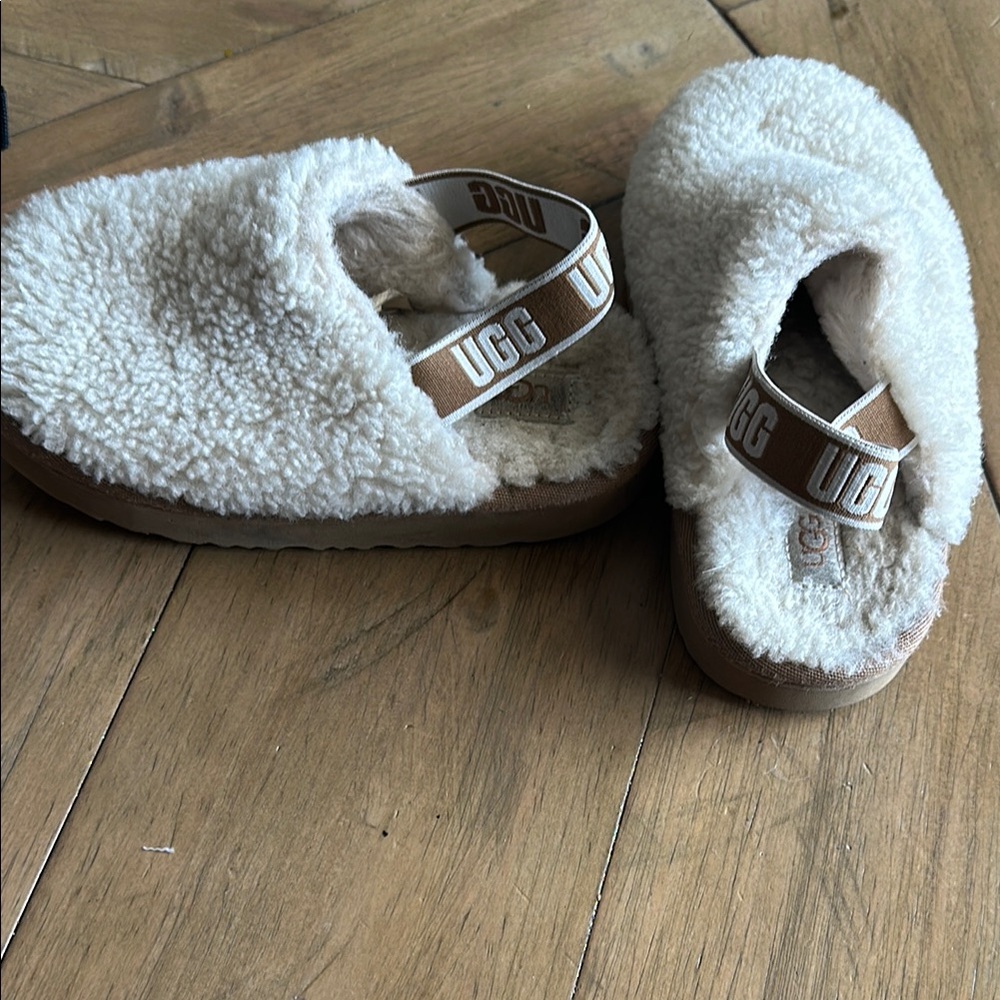 UGG Cream and Brown Cozy Slippers with Plush Lining